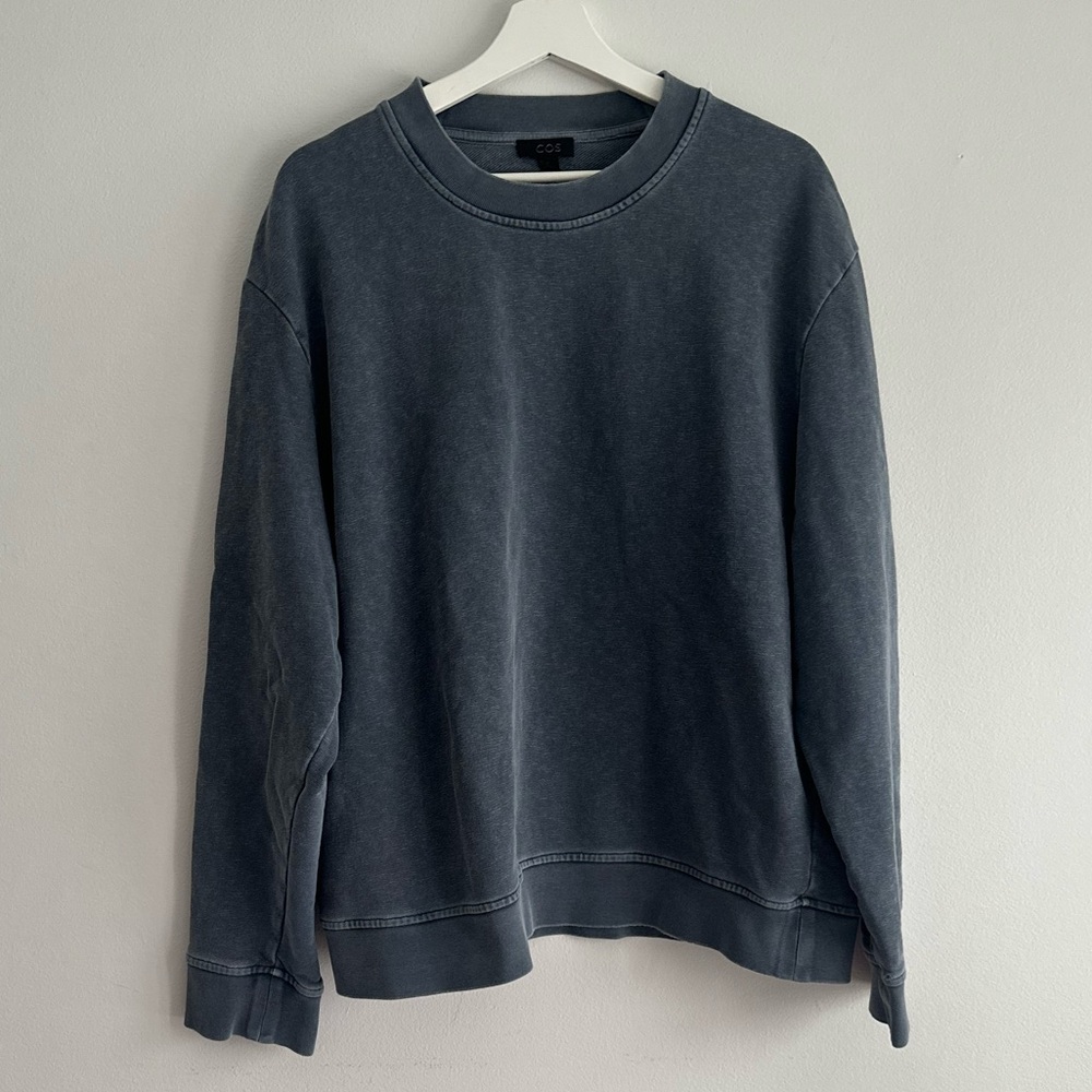 COS Men's Crewneck Sweatshirt in Washed Slate Blue